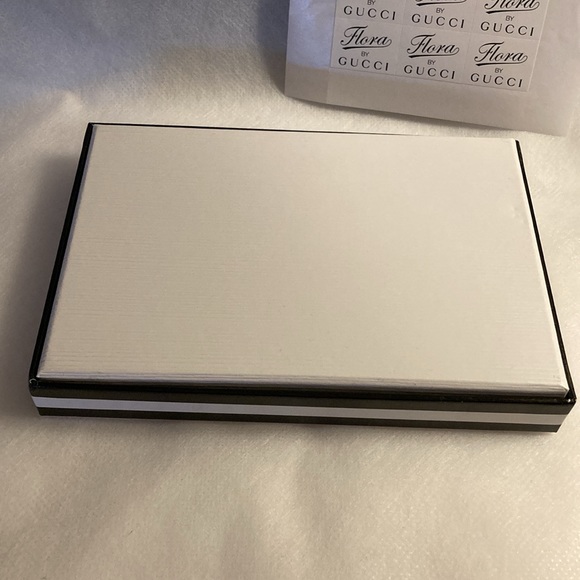 NWOT - Flora BY GUCCI Textured Boxed Stationery* - Picture 10 of 15
